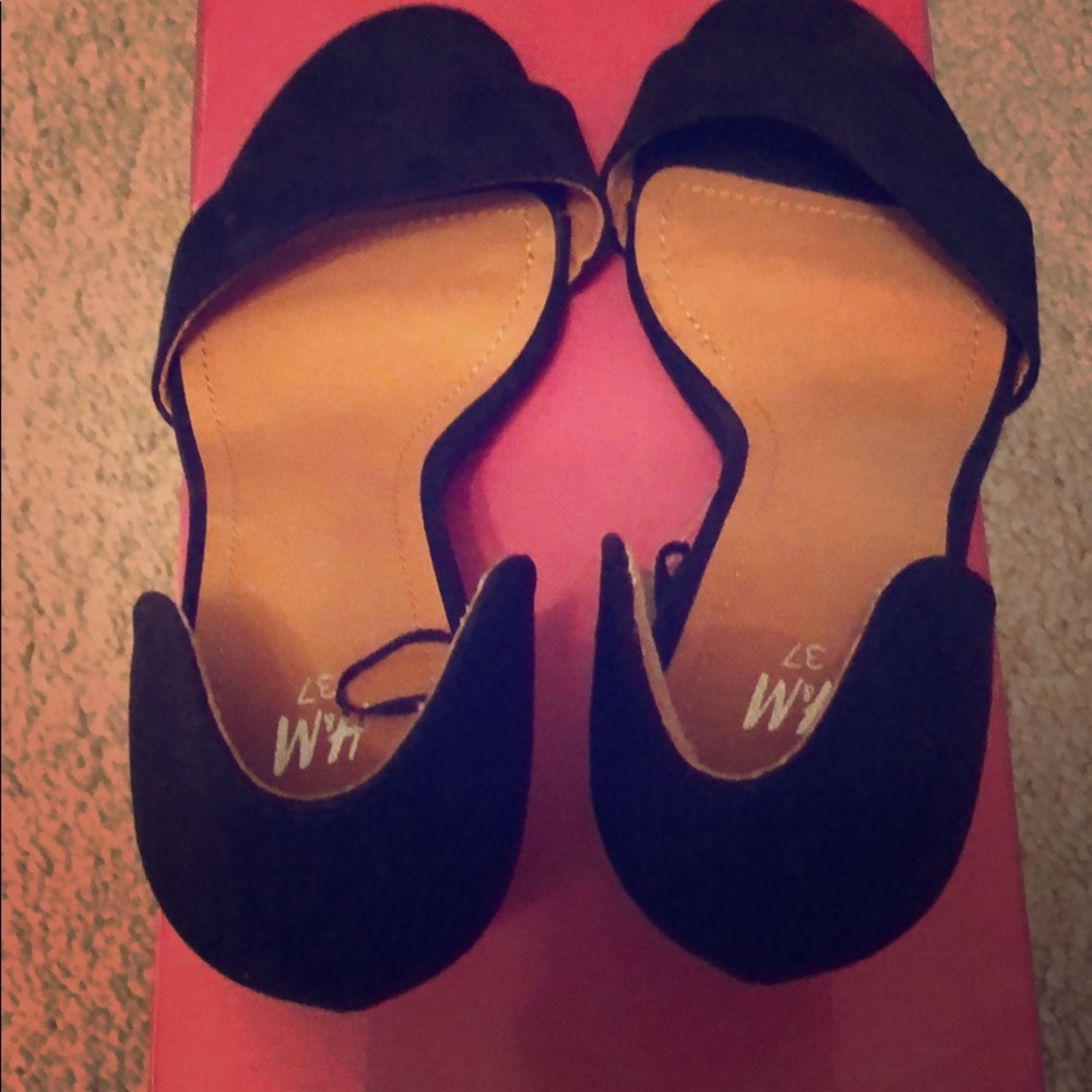 H&M black sandals